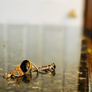 6 Multi Styled Gold Rings